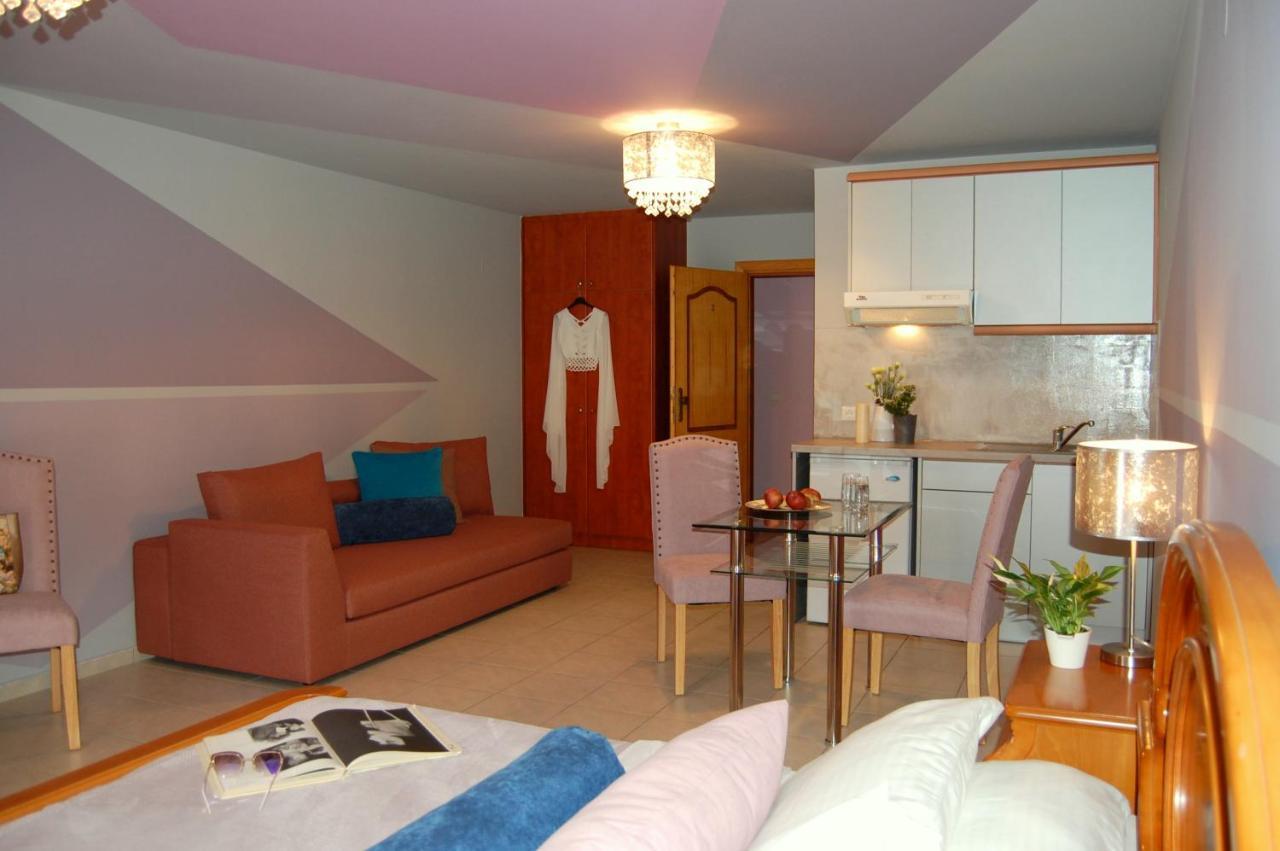 Alkyoni Apartments & Studios ポロス エクステリア 写真